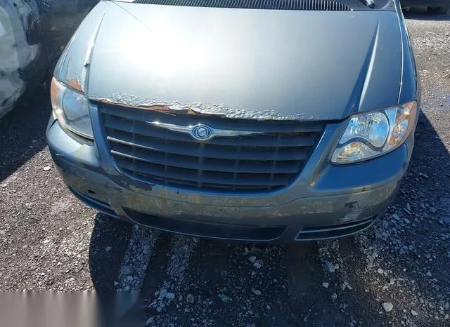 1A4GP45R16B712937 2006 2006 Chrysler Town and Country 6