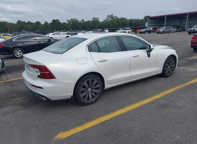 7JRL12TL6NG160072 2022 2022 Volvo S60- B5 Inscription 4