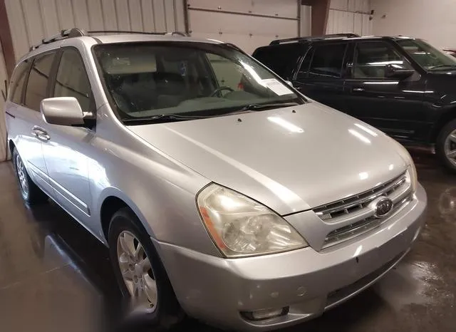 KNDMB233186210127 2008 2008 KIA Sedona- EX 6