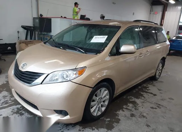 5TDJK3DC7CS038069 2012 2012 Toyota Sienna- Le 7 Passenger 2