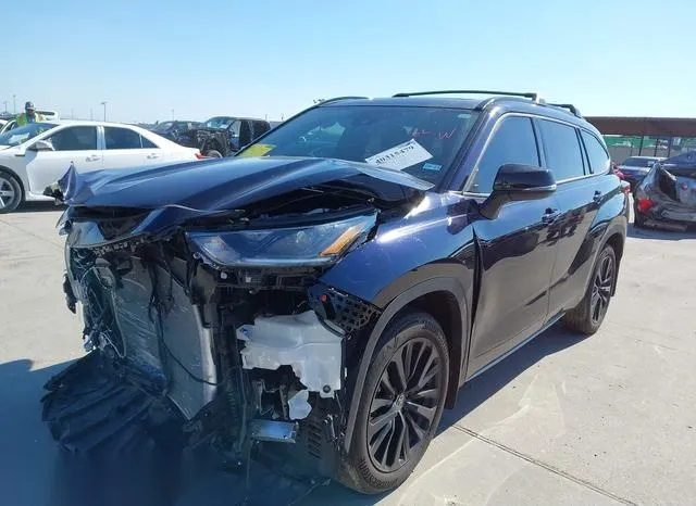 5TDKDRAH5PS508641 2023 2023 Toyota Highlander- Xse 2