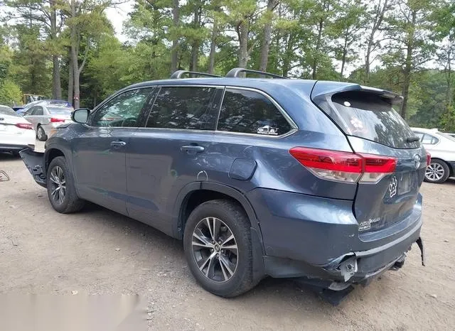 5TDBZRFH6JS869491 2018 2018 Toyota Highlander- LE 3