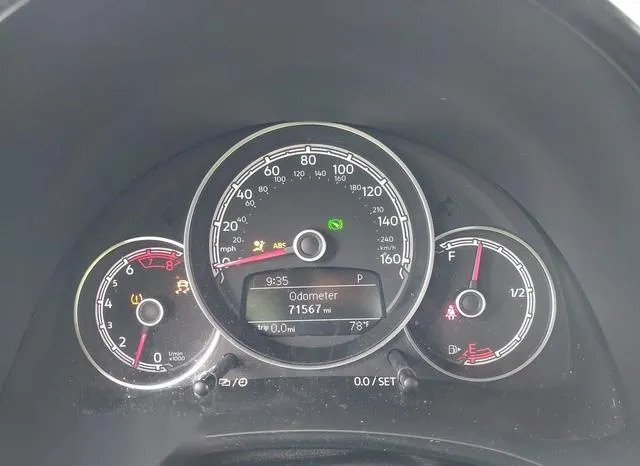 3VWFD7AT0KM714112 2019 2019 Volkswagen Beetle- 2-0T Final E 7