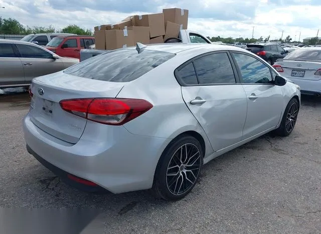 3KPFK4A7XHE107096 2017 2017 KIA Forte- LX 4