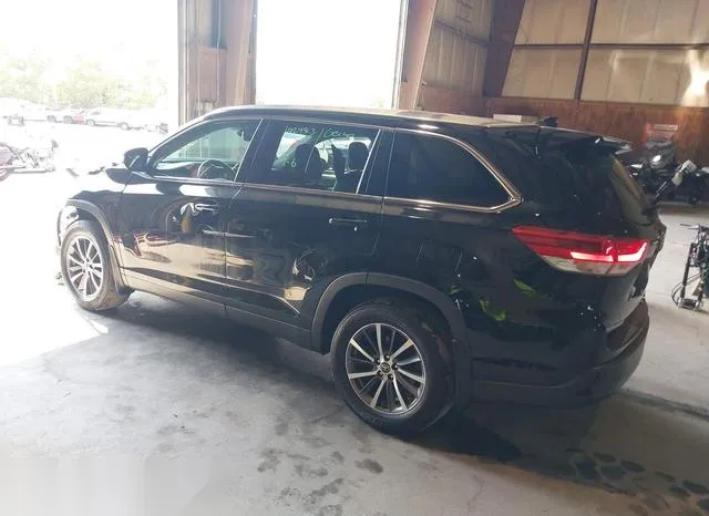 5TDJZRFH5KS578820 2019 2019 Toyota Highlander- Xle 3