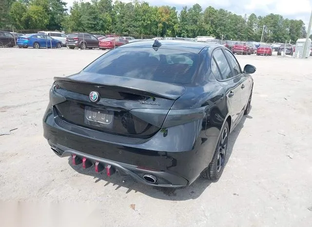 ZARFAEDN0H7550026 2017 2017 Alfa Romeo Giulia- Awd 4