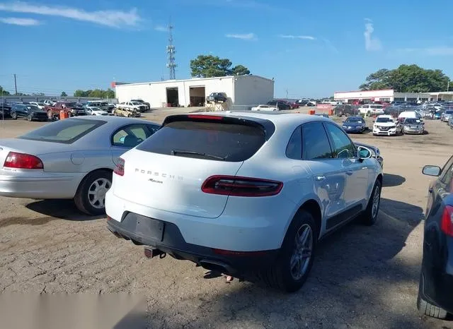 WP1AA2A56JLB06670 2018 2018 Porsche Macan 4