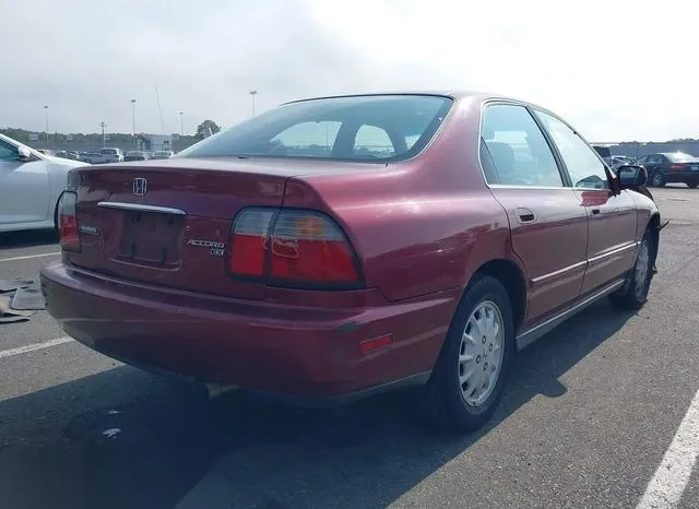 1HGCD5657TA002426 1996 1996 Honda Accord- Ex/Ex-R 4