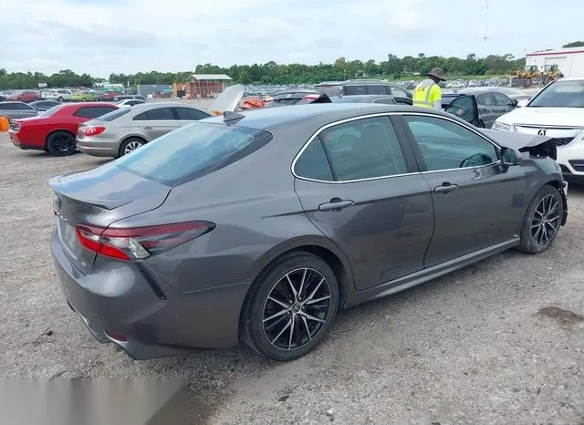 4T1G11AK8MU517865 2021 2021 Toyota Camry- SE 4