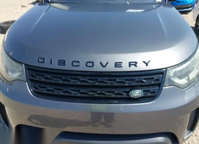 SALRRBBV5HA036475 2017 2017 Land Rover Discovery- Hse 10