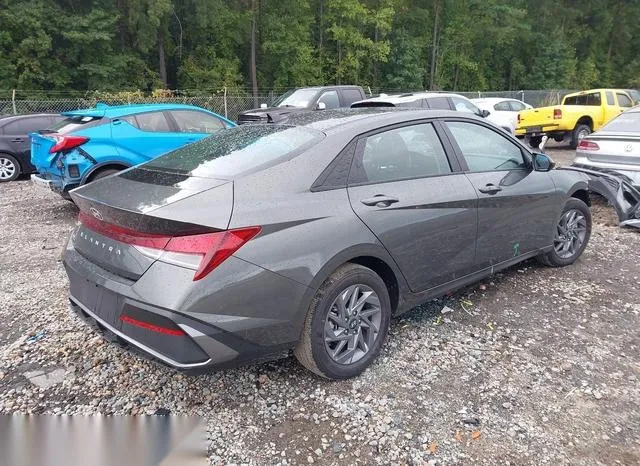 KMHLM4DG3RU734181 2024 2024 Hyundai Elantra- Sel 4