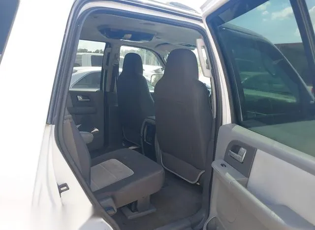 1FMRU15W94LB21477 2004 2004 Ford Expedition- Xlt 8