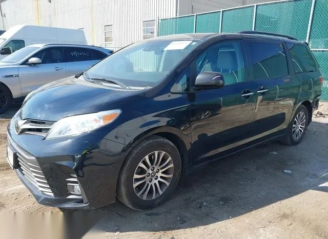 5TDYZ3DC4KS017981 2019 2019 Toyota Sienna- Xle 8 Passenger 2