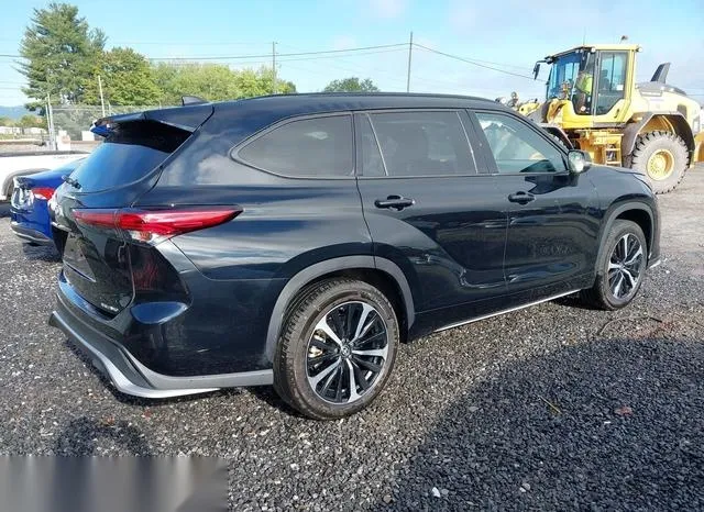 5TDLZRBH4MS153431 2021 2021 Toyota Highlander- Xse 4