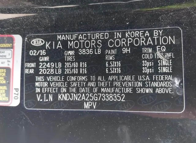 KNDJN2A25G7338352 2016 2016 KIA Soul 9