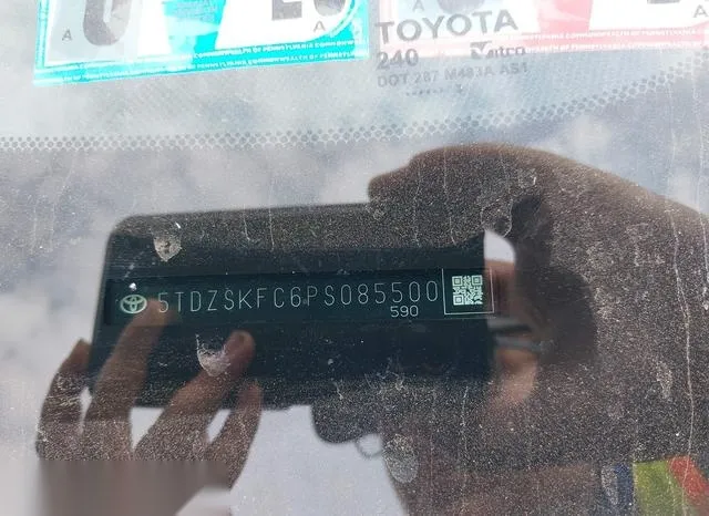 5TDZSKFC6PS085500 2023 2023 Toyota Sienna- Limited 9