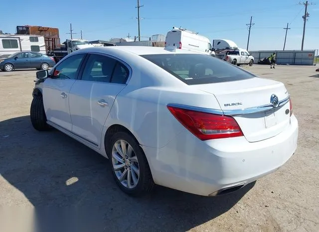 1G4GB5G31GF119202 2016 2016 Buick Lacrosse- Leather 3