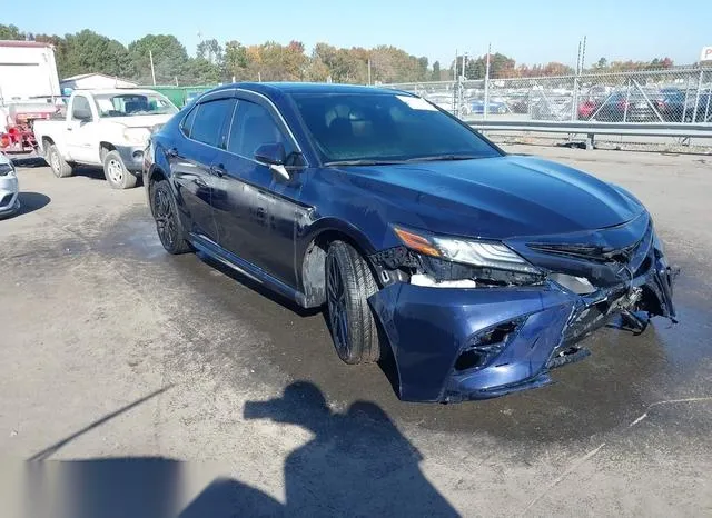 4T1KZ1AK8NU061712 2022 2022 Toyota Camry- Xse V6 1