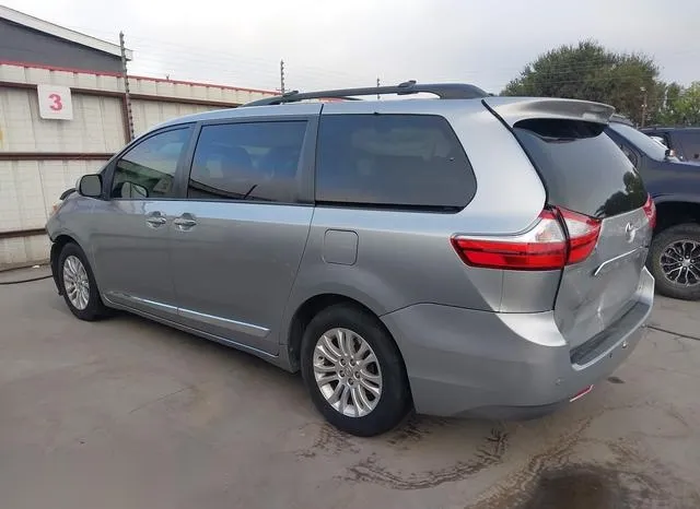 5TDYZ3DC1HS835385 2017 2017 Toyota Sienna- Xle 8 Passenger 3