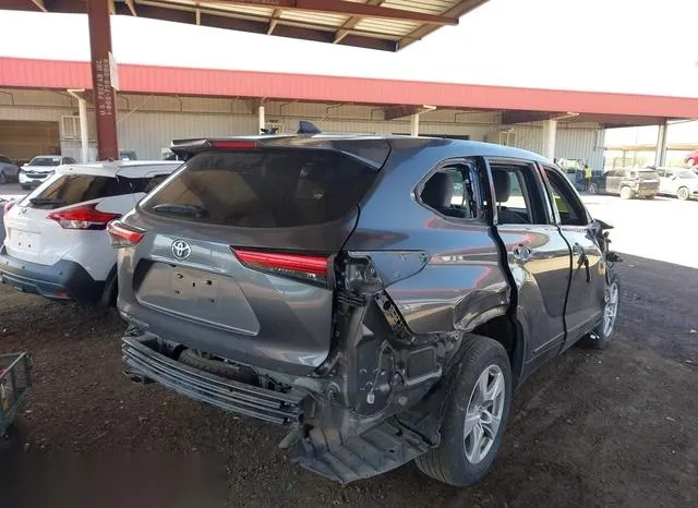 5TDCZRAH6NS558516 2022 2022 Toyota Highlander- L 4