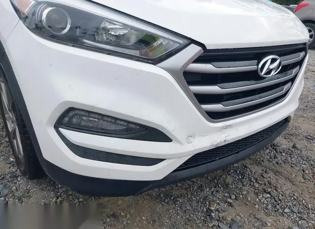 KM8J33A44JU709308 2018 2018 Hyundai Tucson- Sel 6