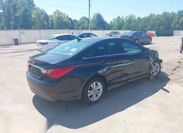 5NPEB4AC3EH946555 2014 2014 Hyundai Sonata- Gls 4