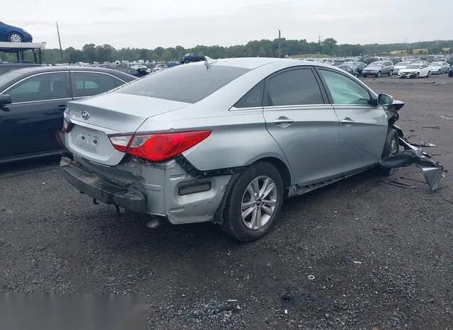 5NPEB4AC0BH075626 2011 2011 Hyundai Sonata- Gls 4