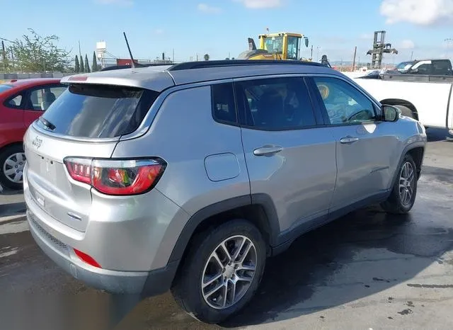 3C4NJCBB4JT487579 2018 2018 Jeep Compass- Latitude Fwd 4