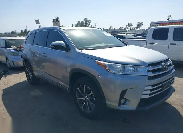 5TDKZRFH8HS204036 2017 2017 Toyota Highlander- Xle 1