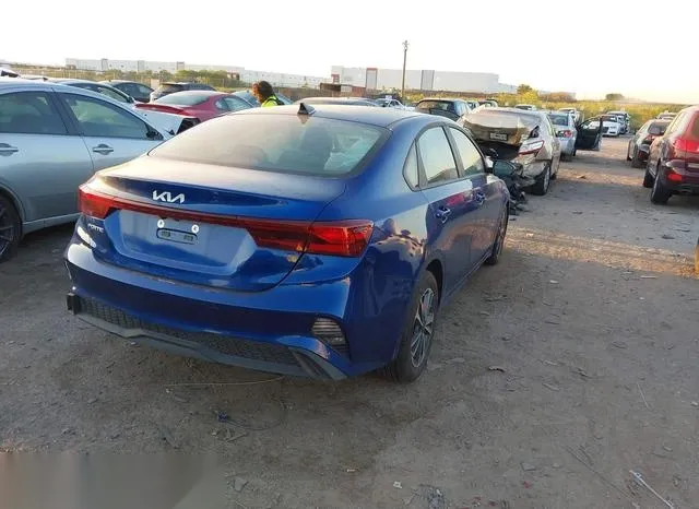 3KPF24AD7RE753834 2024 2024 KIA Forte- Lxs 4