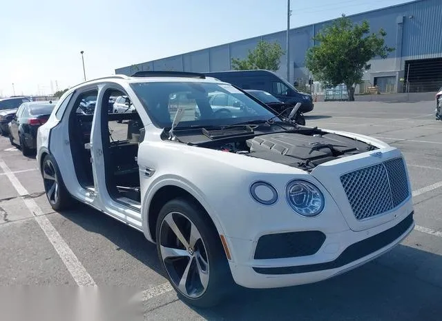 SJAAJ2ZV5LC027470 2020 2020 Bentley Bentayga Hybrid 6