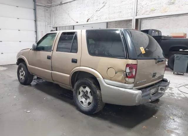 1GNDT13W2Y2151900 2000 2000 Chevrolet Blazer- LT 3