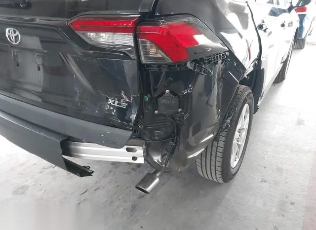 2T3W1RFVXKW006630 2019 2019 Toyota RAV4- Xle 6