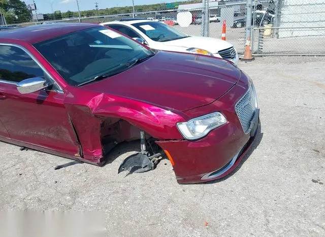 2C3CCAAG2KH746216 2019 2019 Chrysler 300- Touring 6