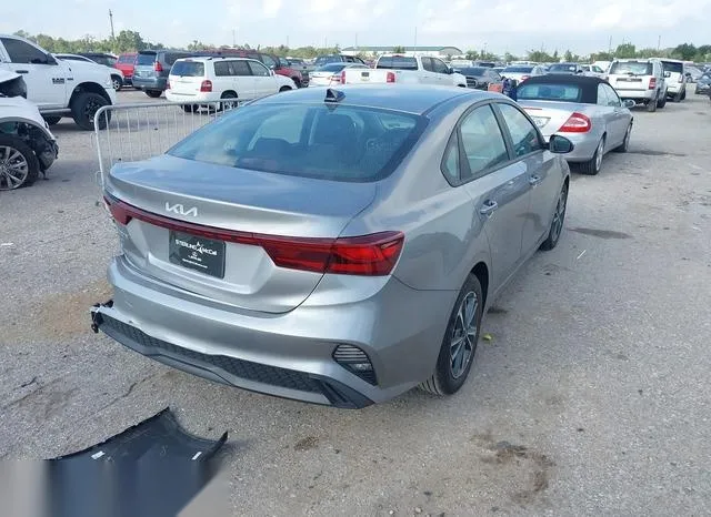 3KPF24AD2PE568006 2023 2023 KIA Forte- Lxs 4