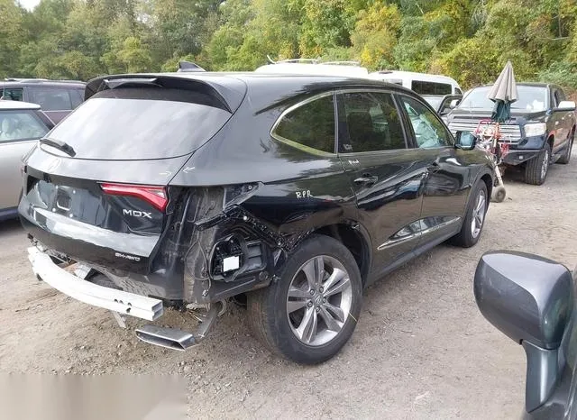 5J8YE1H38NL008721 2022 2022 Acura MDX- Standard 4