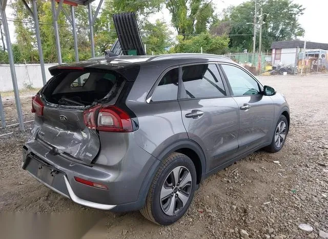 KNDCB3LC2H5056888 2017 2017 KIA Niro- LX 4