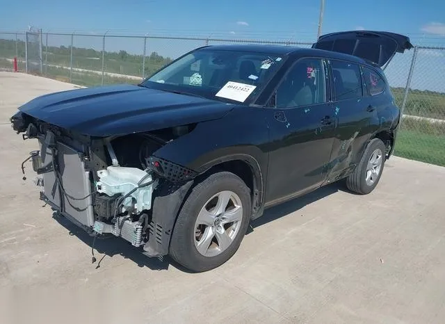 5TDCZRAH0NS096504 2022 2022 Toyota Highlander- L 2