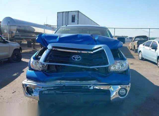 5TFUW5F19AX146239 2010 2010 Toyota Tundra- Grade 5-7L V8 6