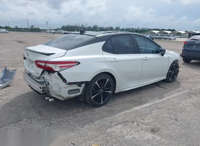 4T1B61HK0JU079422 2018 2018 Toyota Camry- Xse 4