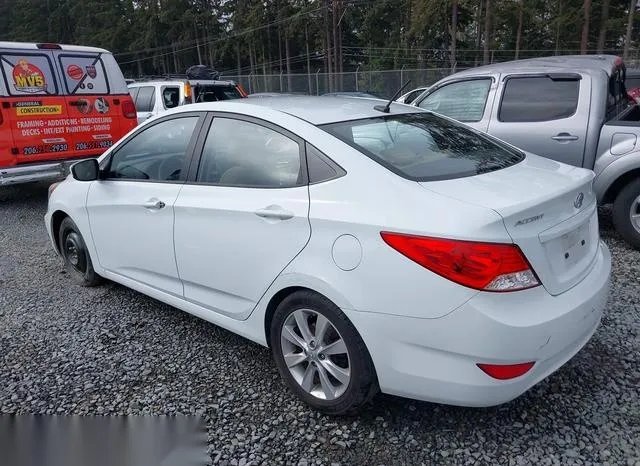 KMHCU4AE5DU377629 2013 2013 Hyundai Accent- Gls 3