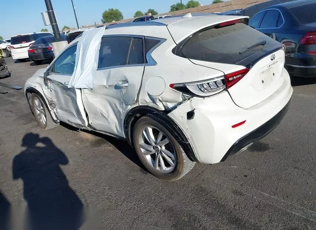 SJKCH5CP9KA009866 2019 2019 Infiniti QX30- Luxe 3