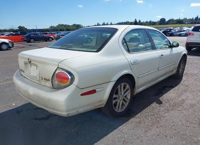 JN1DA31A62T321195 2002 2002 Nissan Maxima- Gle 4