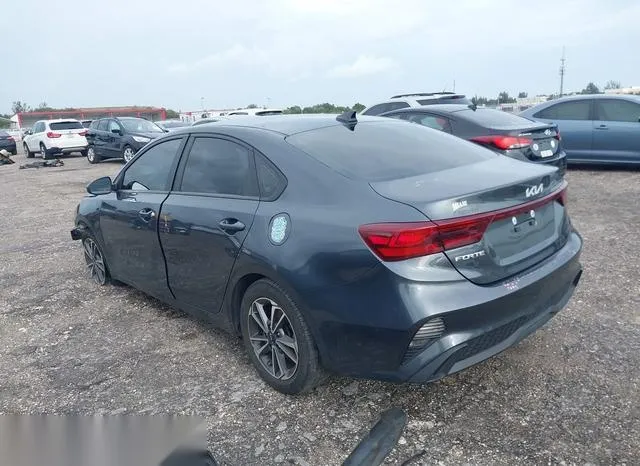 3KPF24AD4NE419111 2022 2022 KIA Forte- Lxs 3