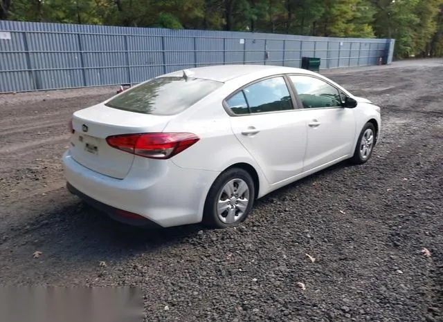 3KPFK4A76JE238340 2018 2018 KIA Forte- LX 4