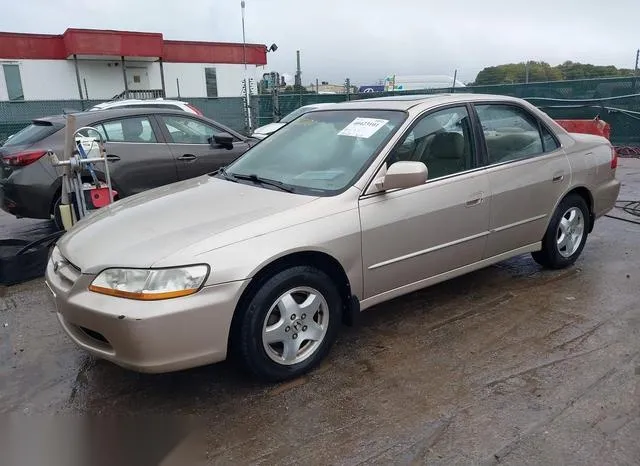 1HGCG1652YA019125 2000 2000 Honda Accord- 3-0 EX 2