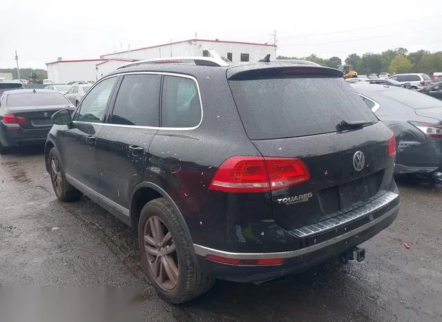 WVGEF9BP1GD002034 2016 2016 Volkswagen Touareg- Vr6 Lux 3