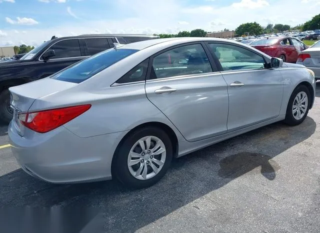 5NPEB4AC4CH452928 2012 2012 Hyundai Sonata- Gls 6