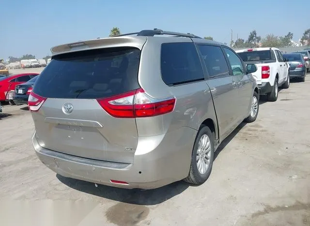 5TDYZ3DC8HS857383 2017 2017 Toyota Sienna- Xle Premium 8 Pas 4