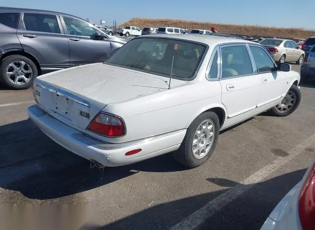 SAJDA14C21LF21444 2001 2001 Jaguar XJ8 4